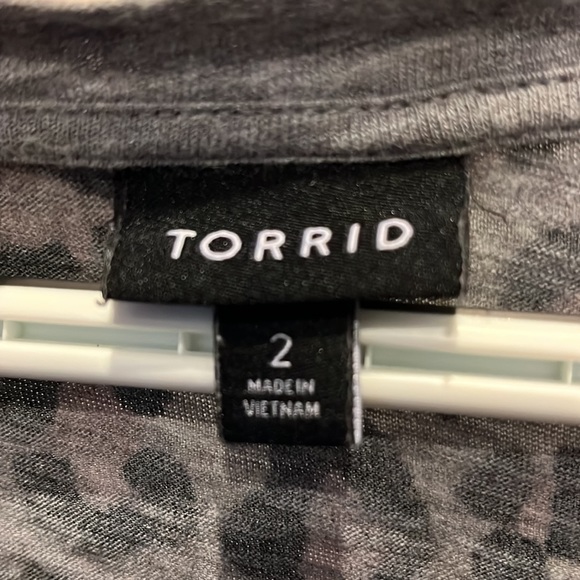 Torrid Leopard print tee. 2X. - Picture 6 of 6
